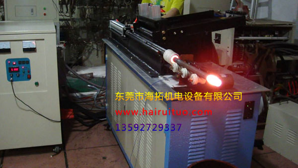 專(zhuān)業(yè)廠家報(bào)價(jià) 棒料感應(yīng)淬火爐價(jià)格多少錢(qián)?