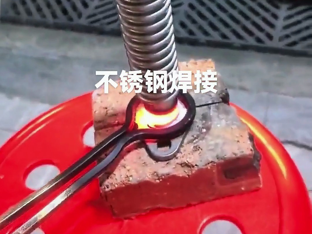 海拓手持式高頻焊機(jī)：不銹鋼焊接的平衡之選